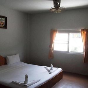 Standard Zimmer mit Kingsize-Bett